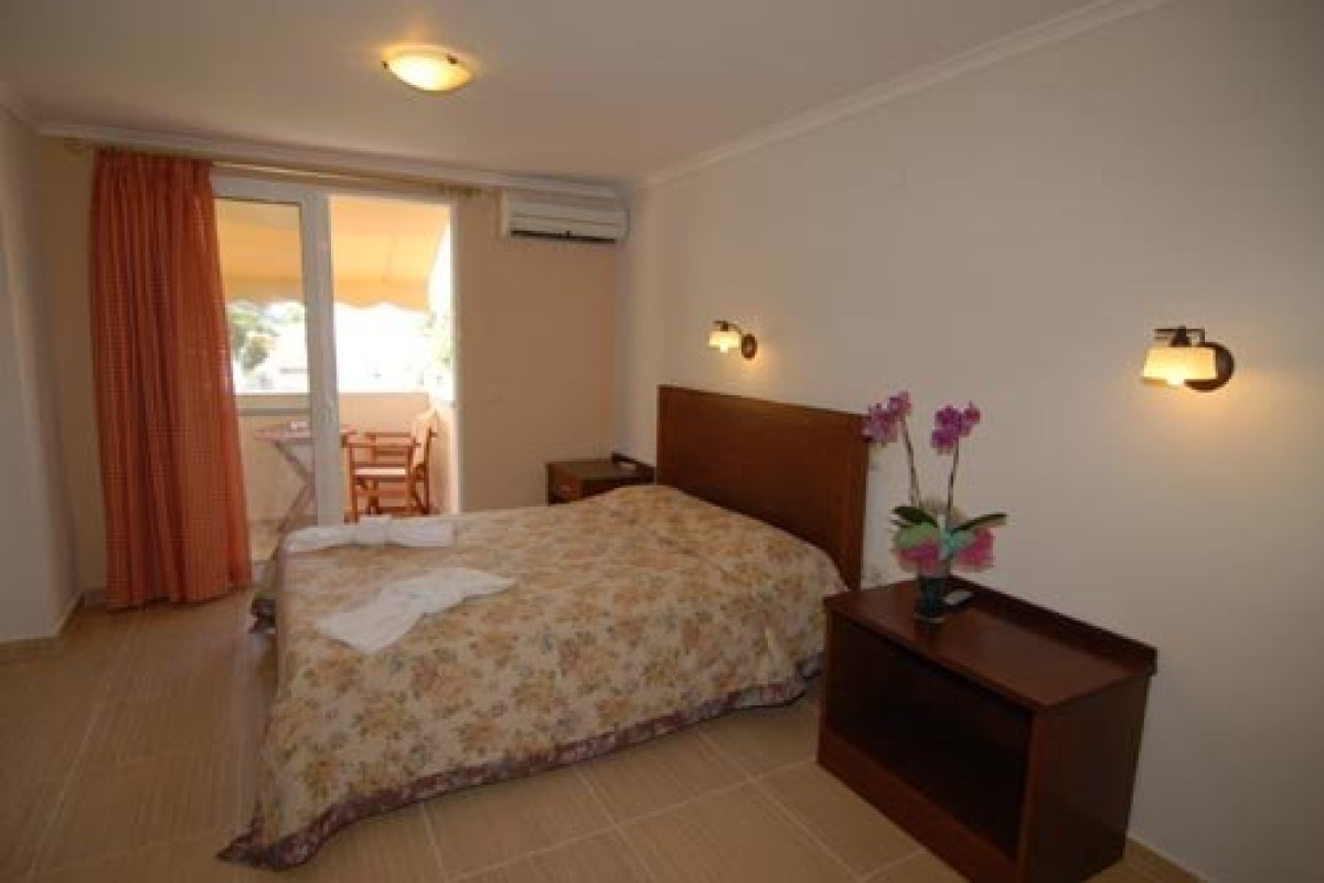 Eva Beach Hotel (Nidri)