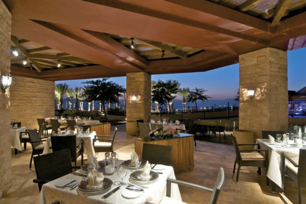 Moevenpick Resort Tala Bay