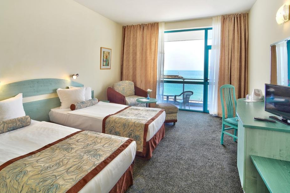 Berlin Golden Beach