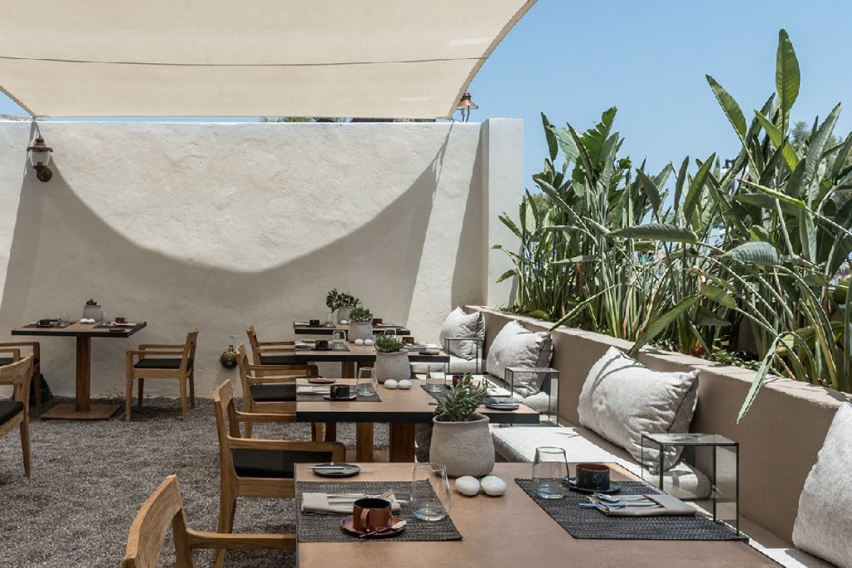 Istoria Hotel (Perivolos - Santorini)