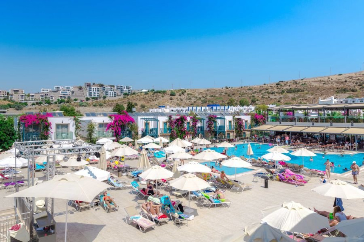 JASMIN BEACH (Gumbet)