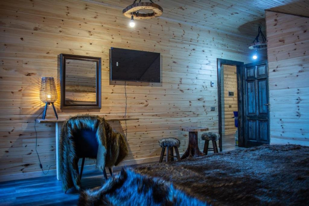 Q Chalet CMP