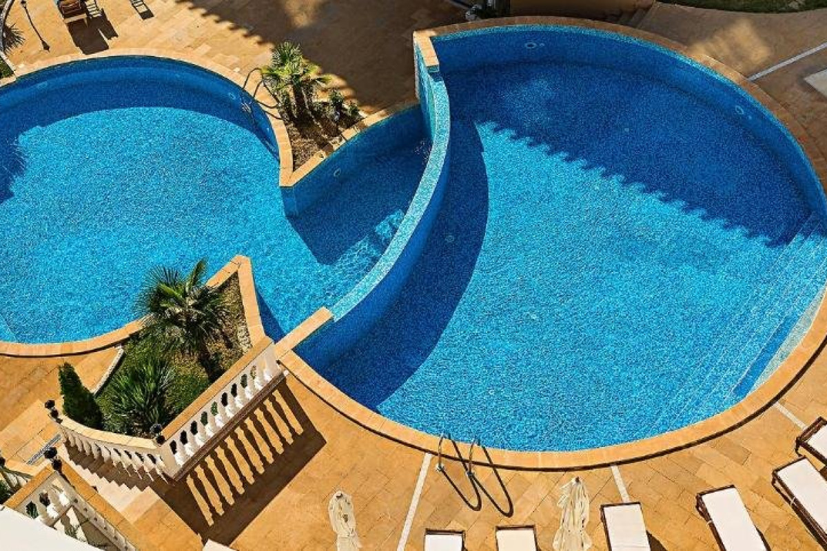 CLIFF BEACH AND SPA