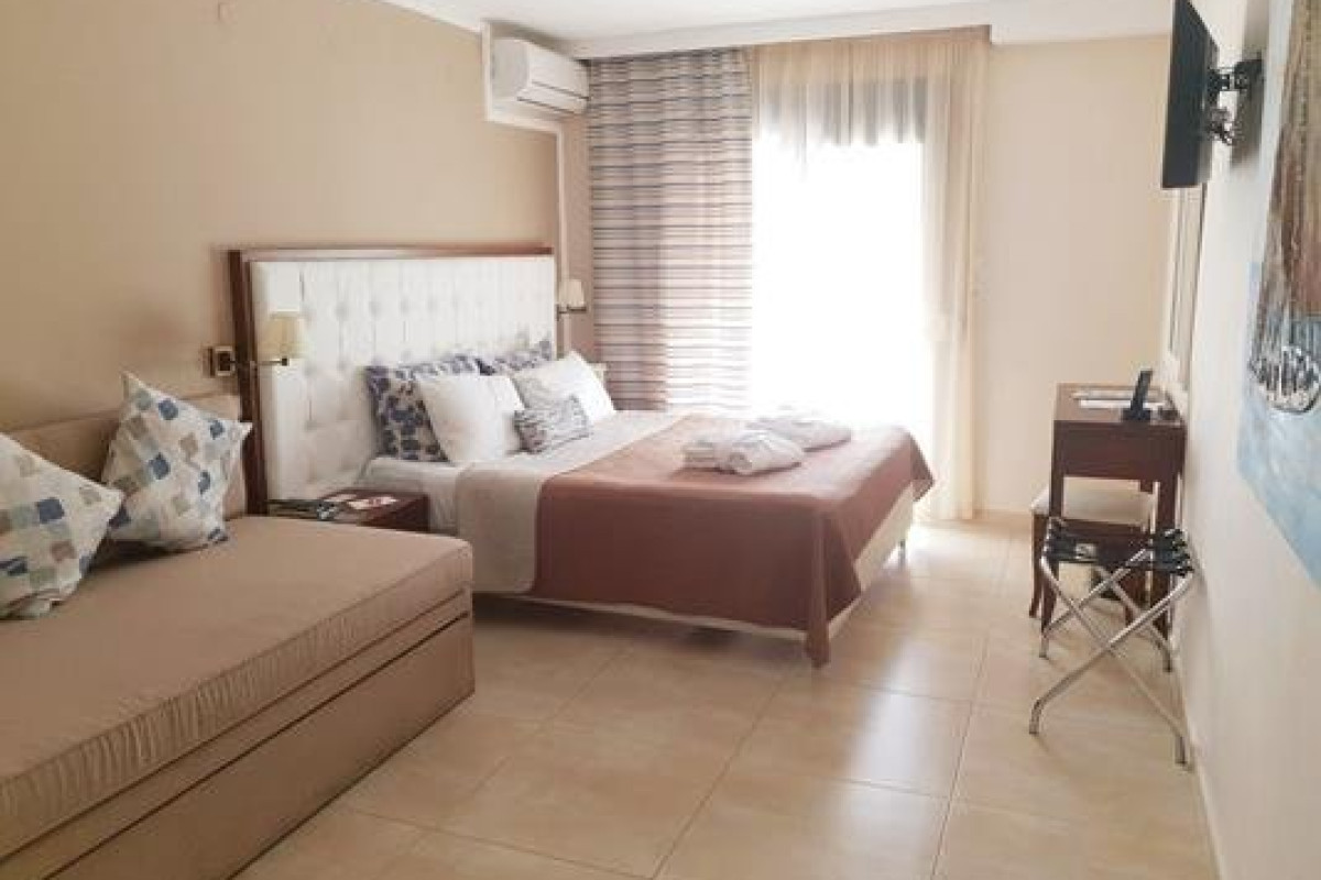 Secret Paradise Hotel (Nea Kalikratia, Kassandra)