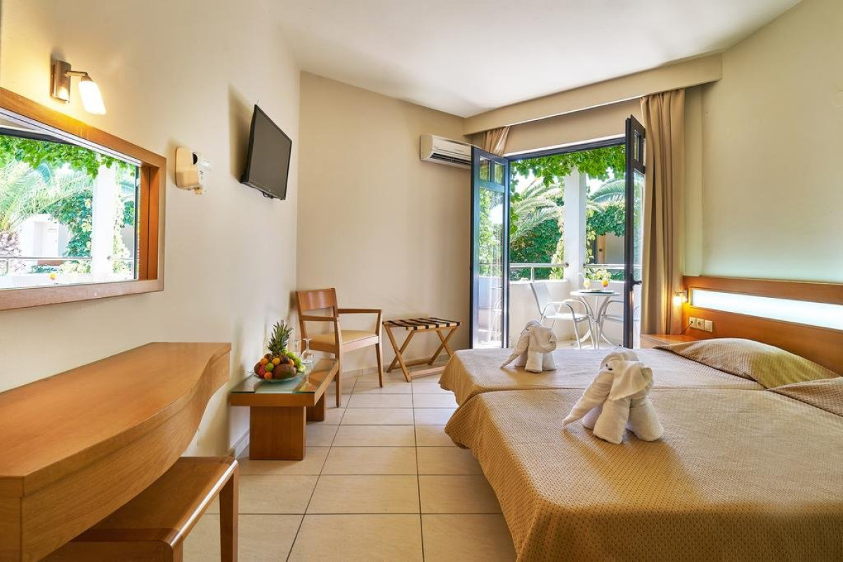 Eva Bay - Adults Only 16+ (K)