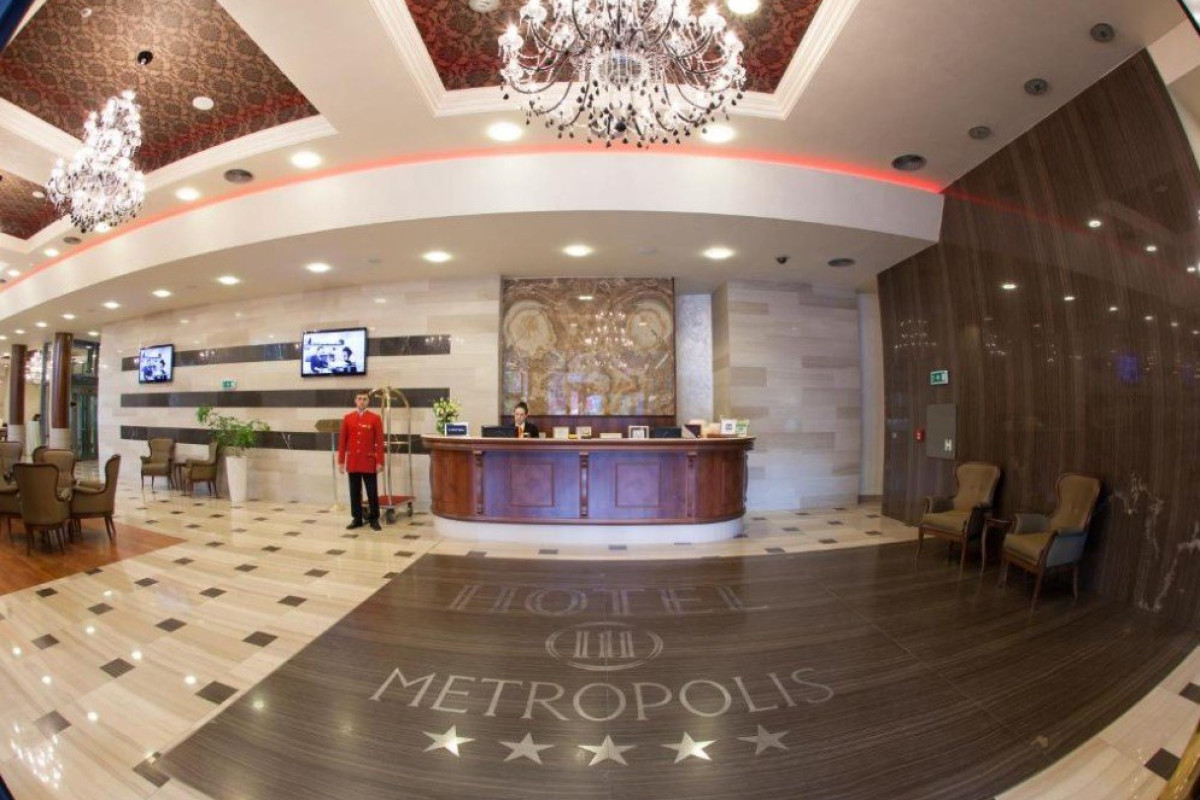 Hotel Metropolis..