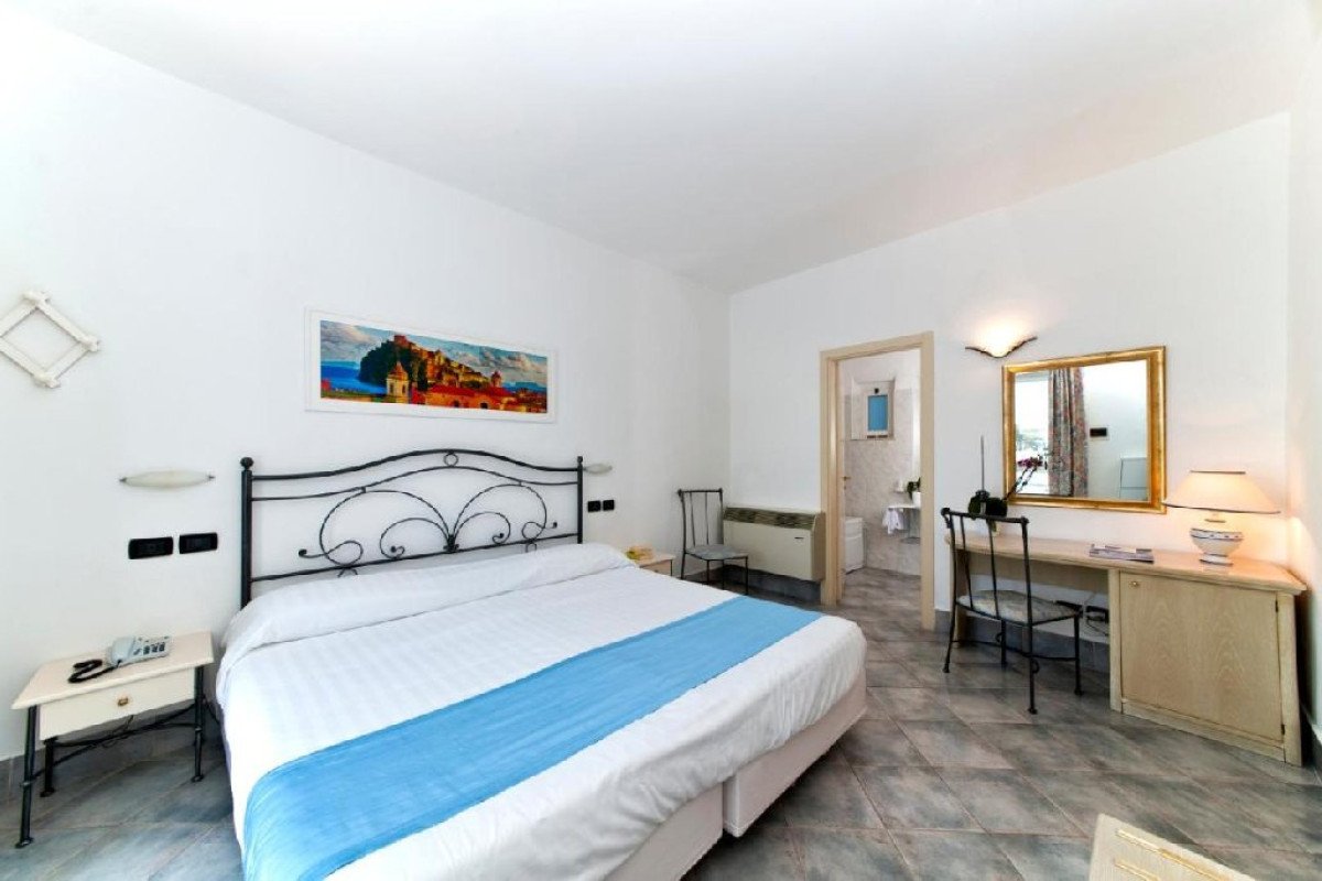 Hotel Romantica Resort and Spa