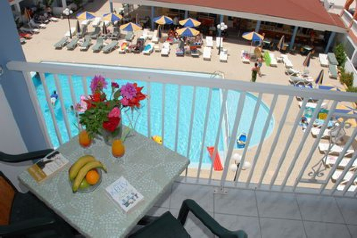 VECHI - Planos Aparthotel (Tsilivi) (C)