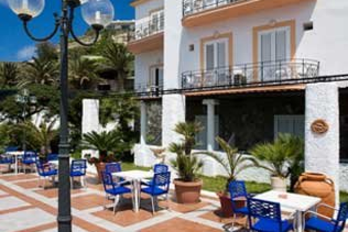Hotel Riva Del Sole