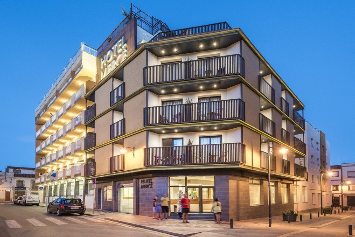 MERCE HOTEL (Pineda de Mar)