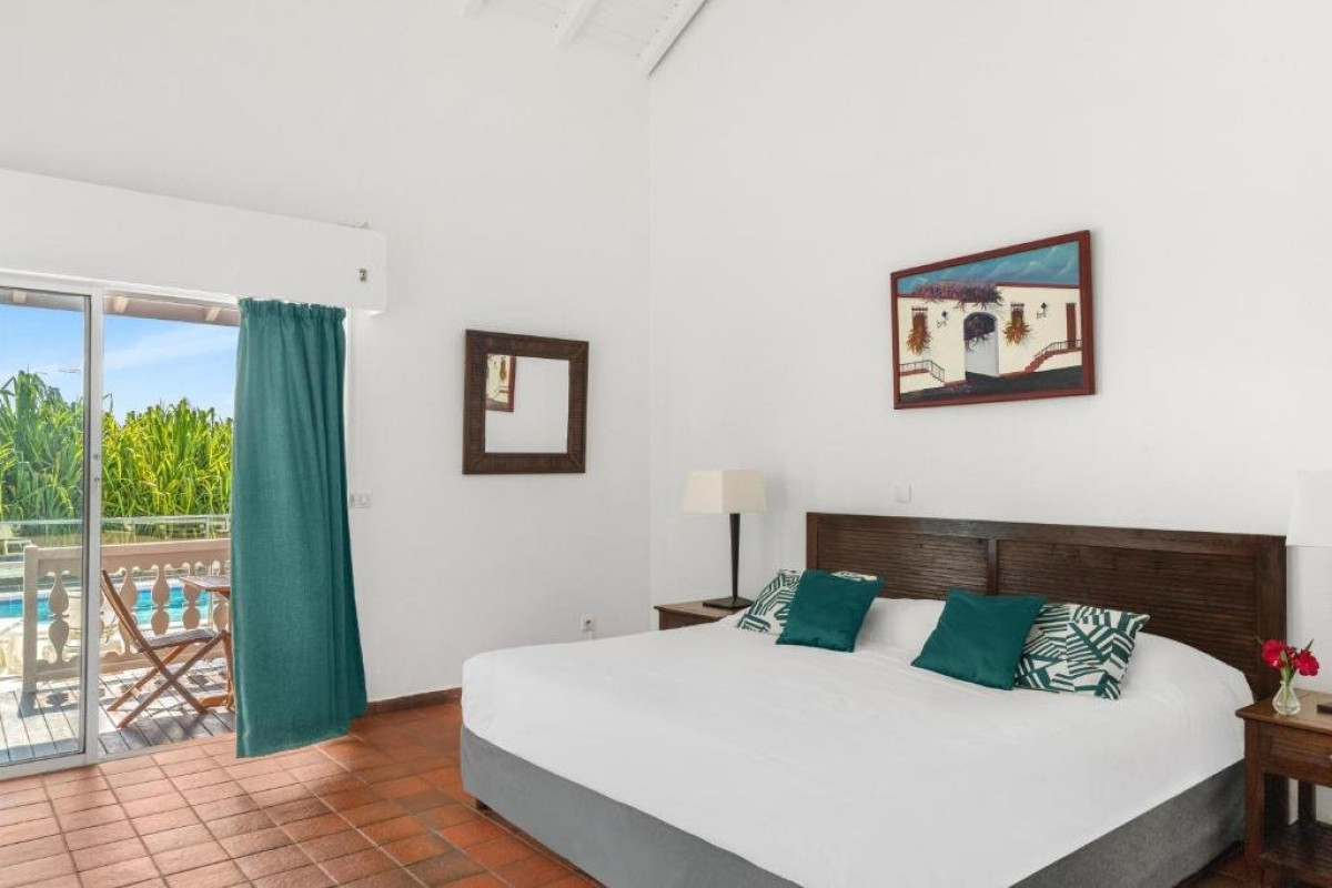Esmeralda Resort