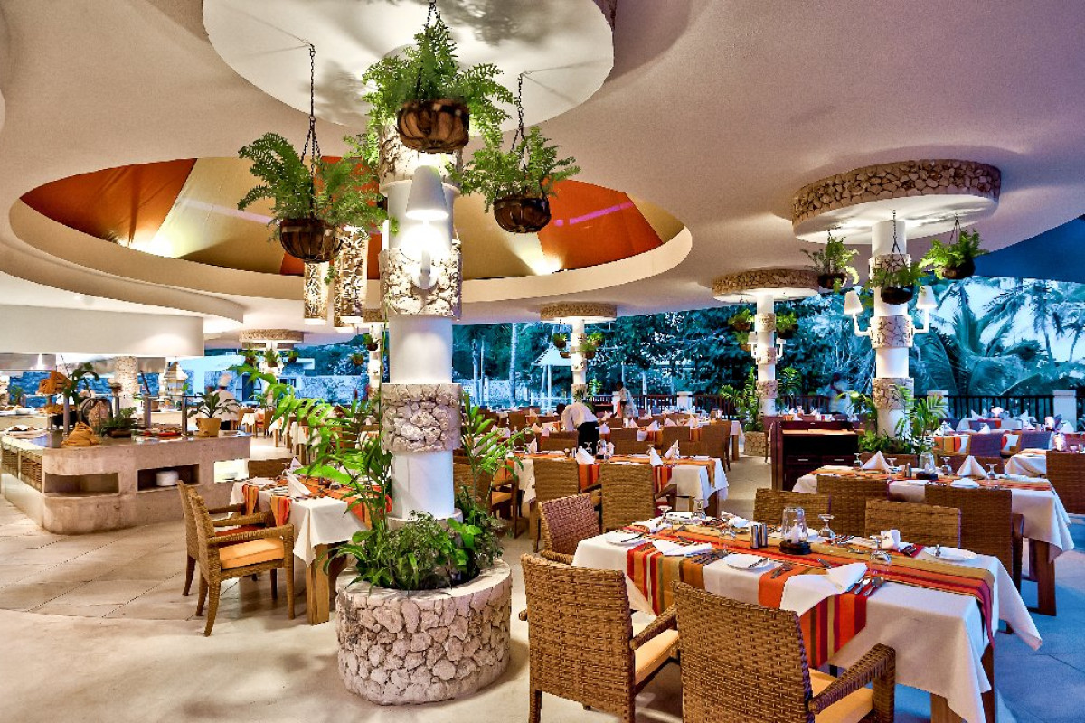 Leopard Beach Resort and Spa