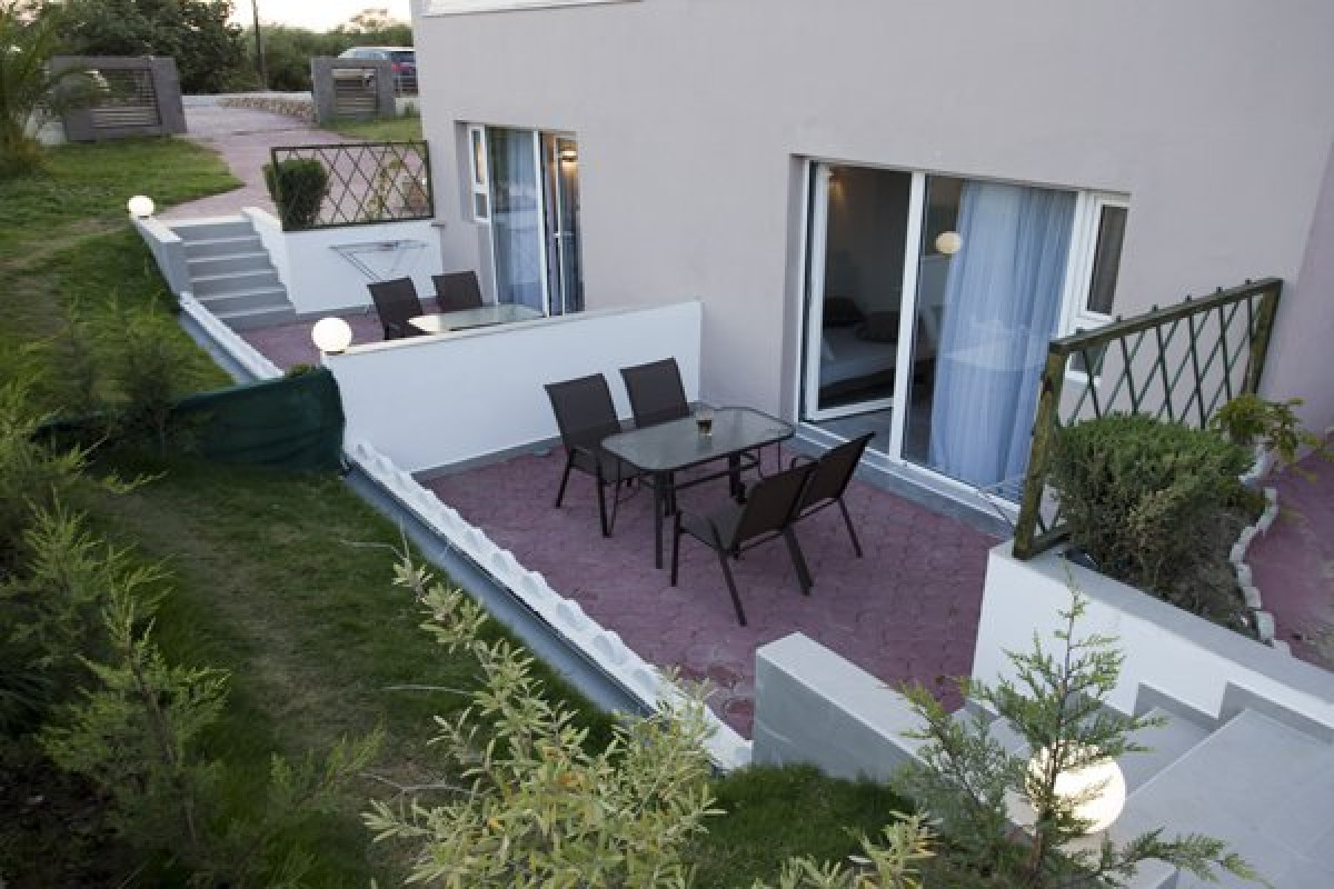 Kapahi Sea View Hotel Apartments