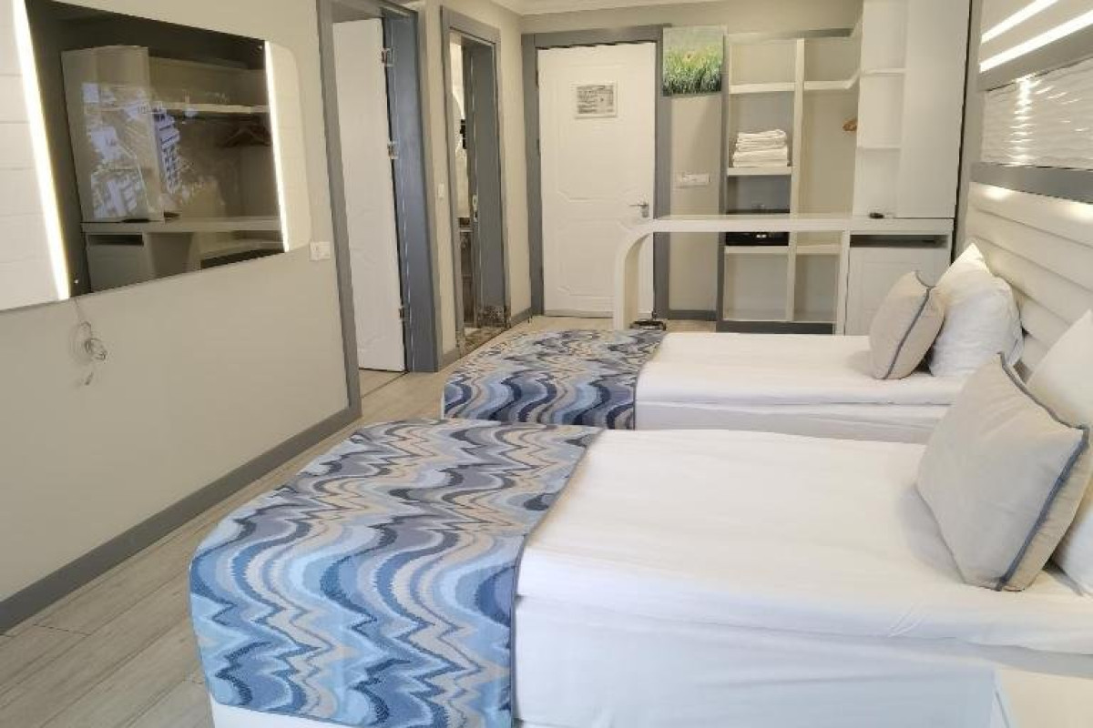 BLUE MARLIN DELUXE SPA RESORT