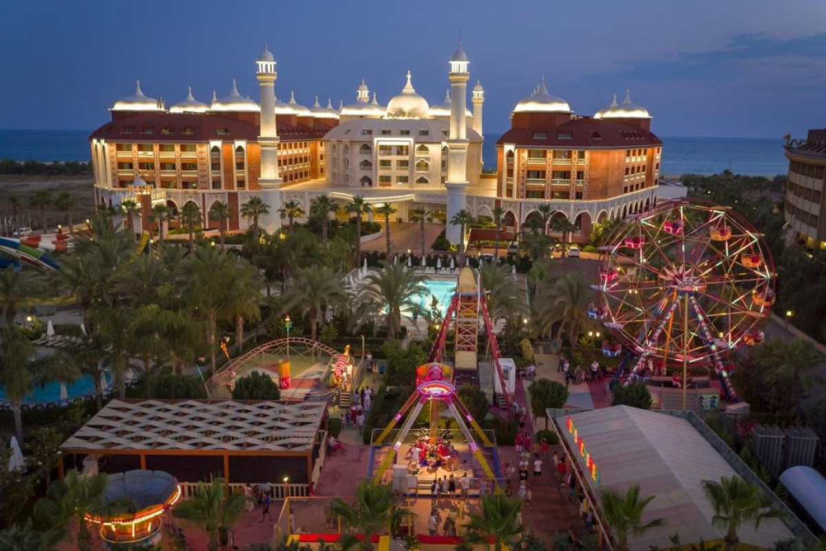 ROYAL TAJ MAHAL