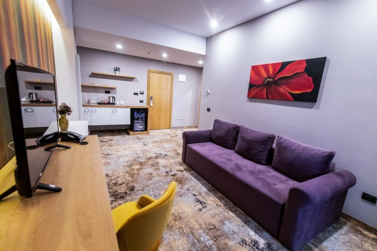 Grand View Hotel Suites