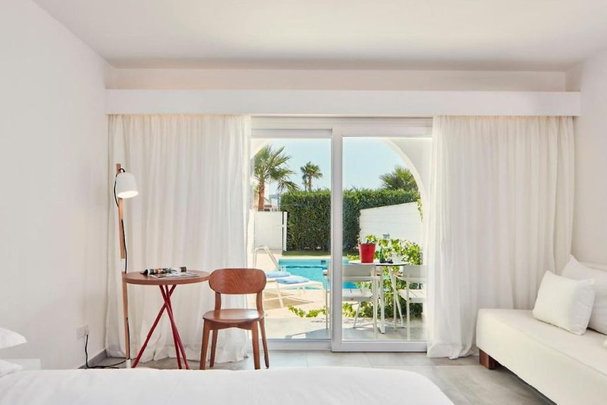 SO NICE CLUB RESORT