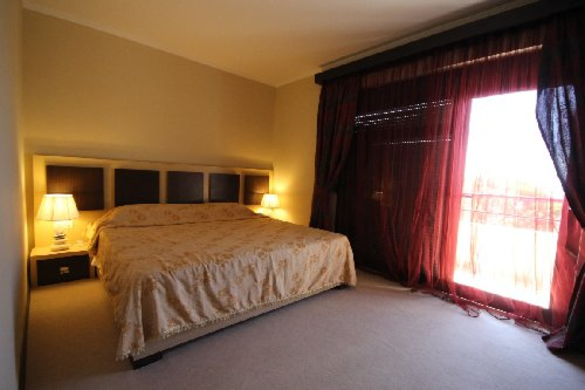Tropikal Resort Hotel (Durres)