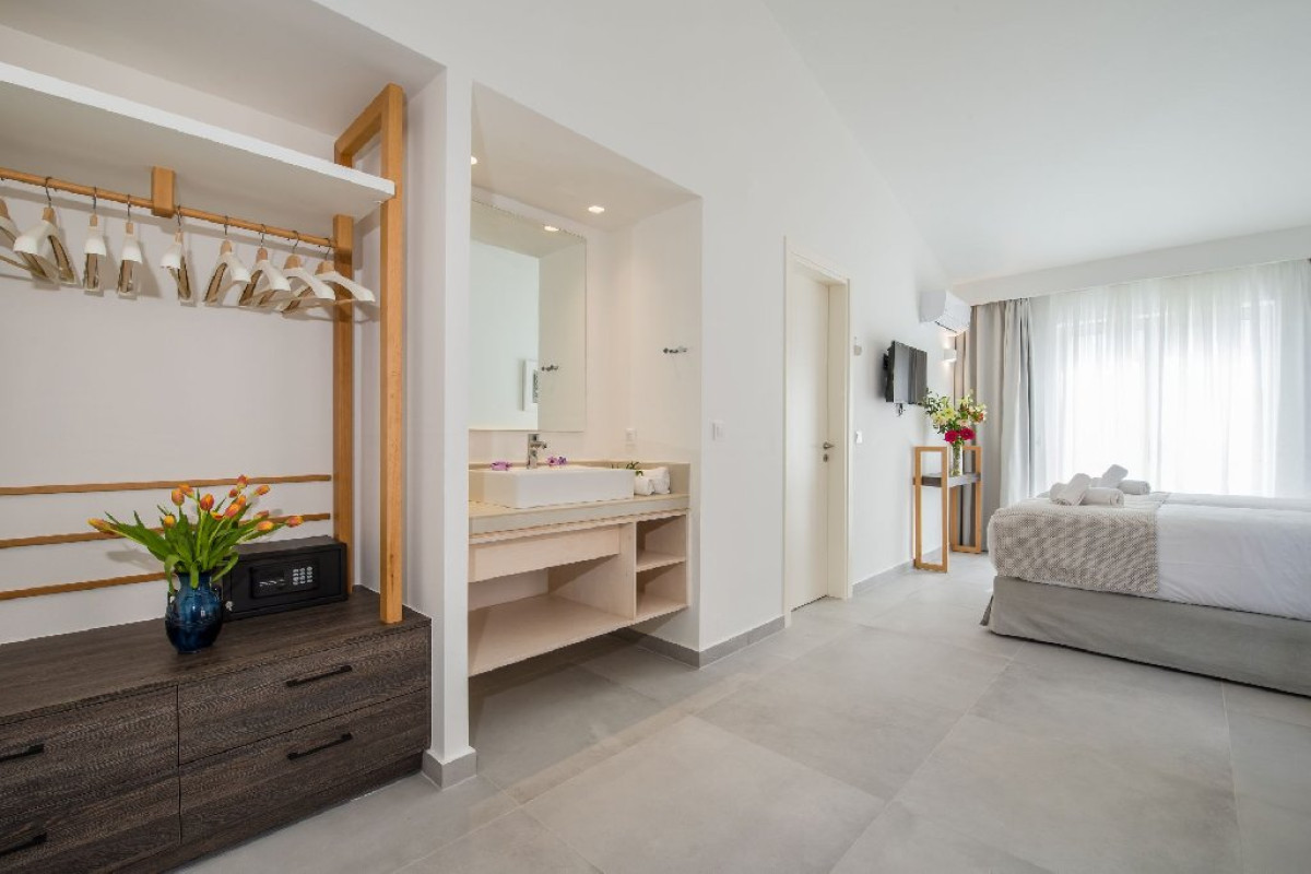 Lotus Hotel Apartments (K)