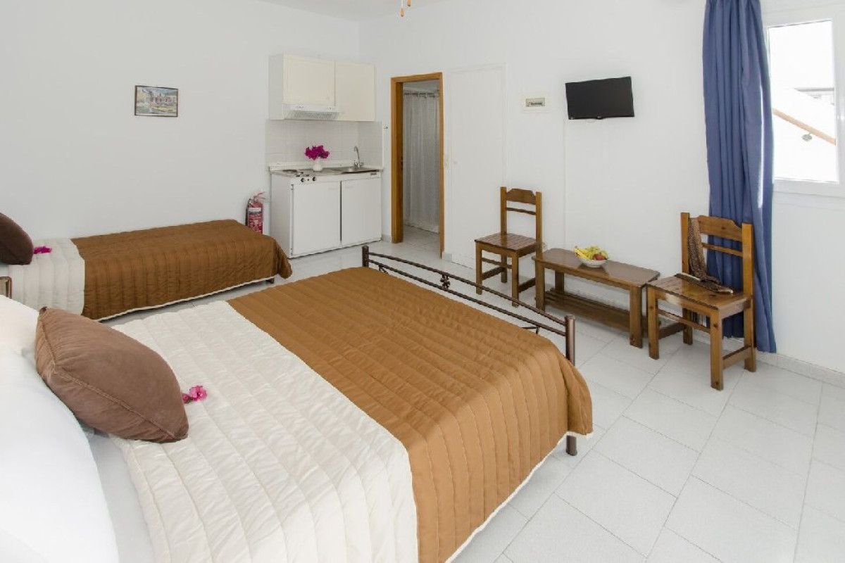 Heliovasilema Studio - Pollonia (Milos)