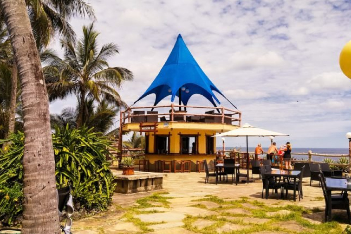 Bahari Beach