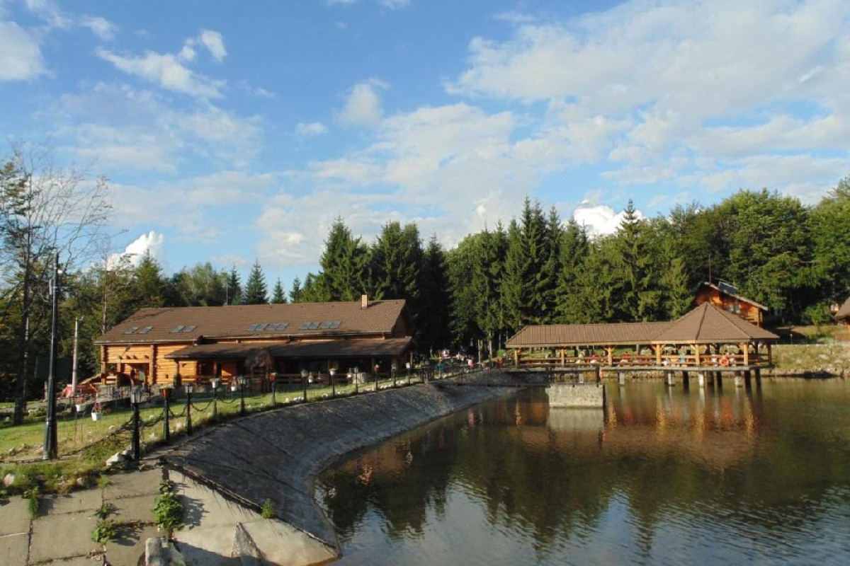 Cabane Cota 1000