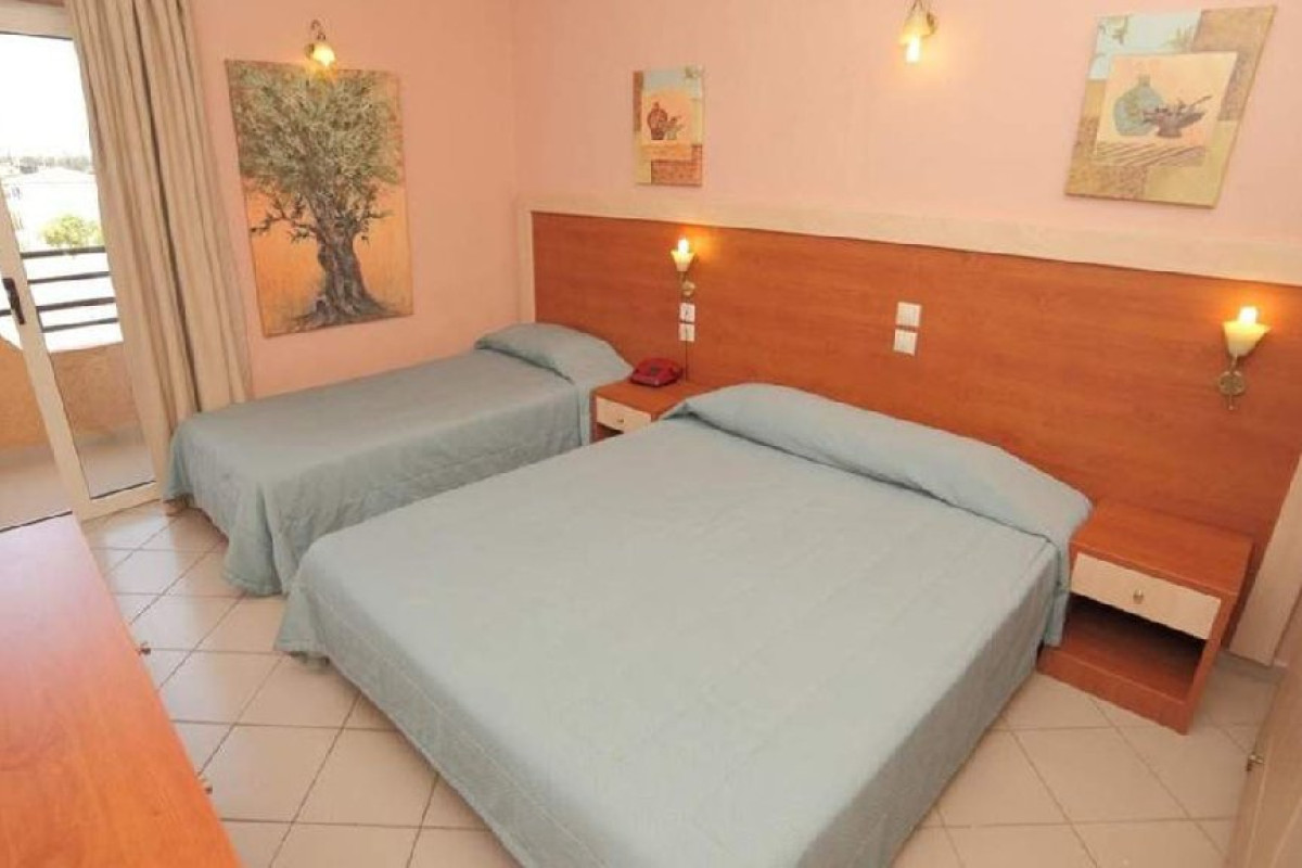 Erato Hotel (Gournes)