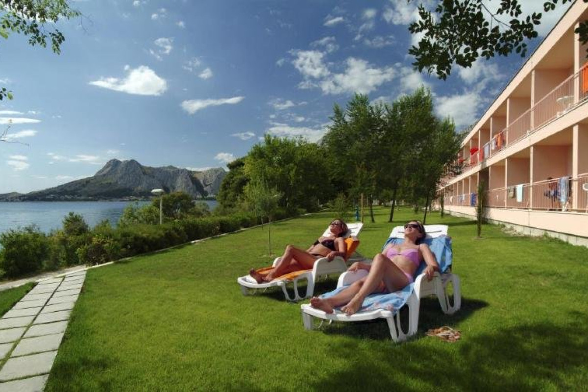 Hotel Brzet (Omis)