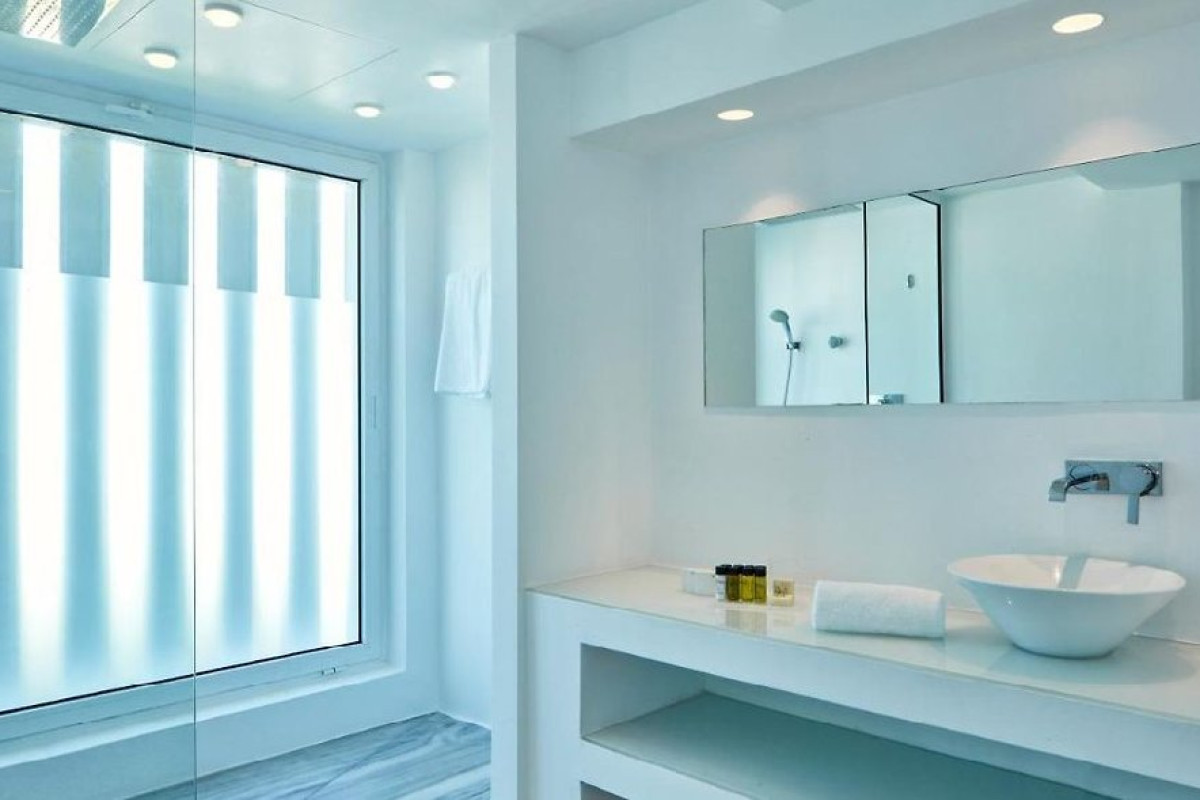 SO WHITE CLUB RESORT