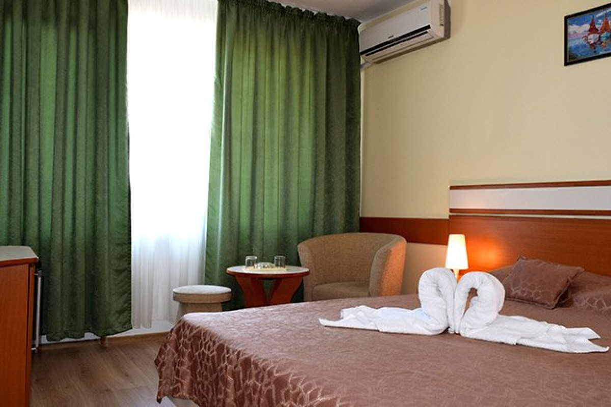 HOTEL COMETA.