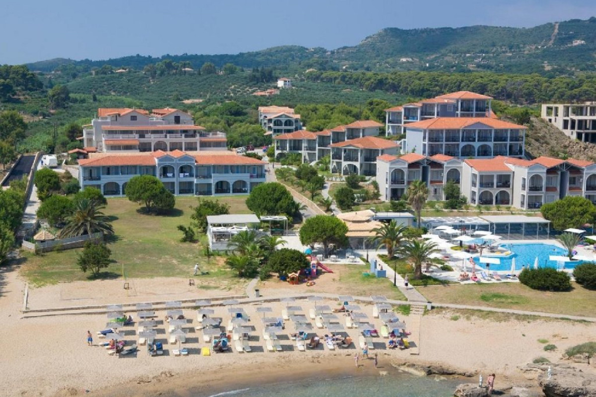 The Bay (Vassilikos) (C)