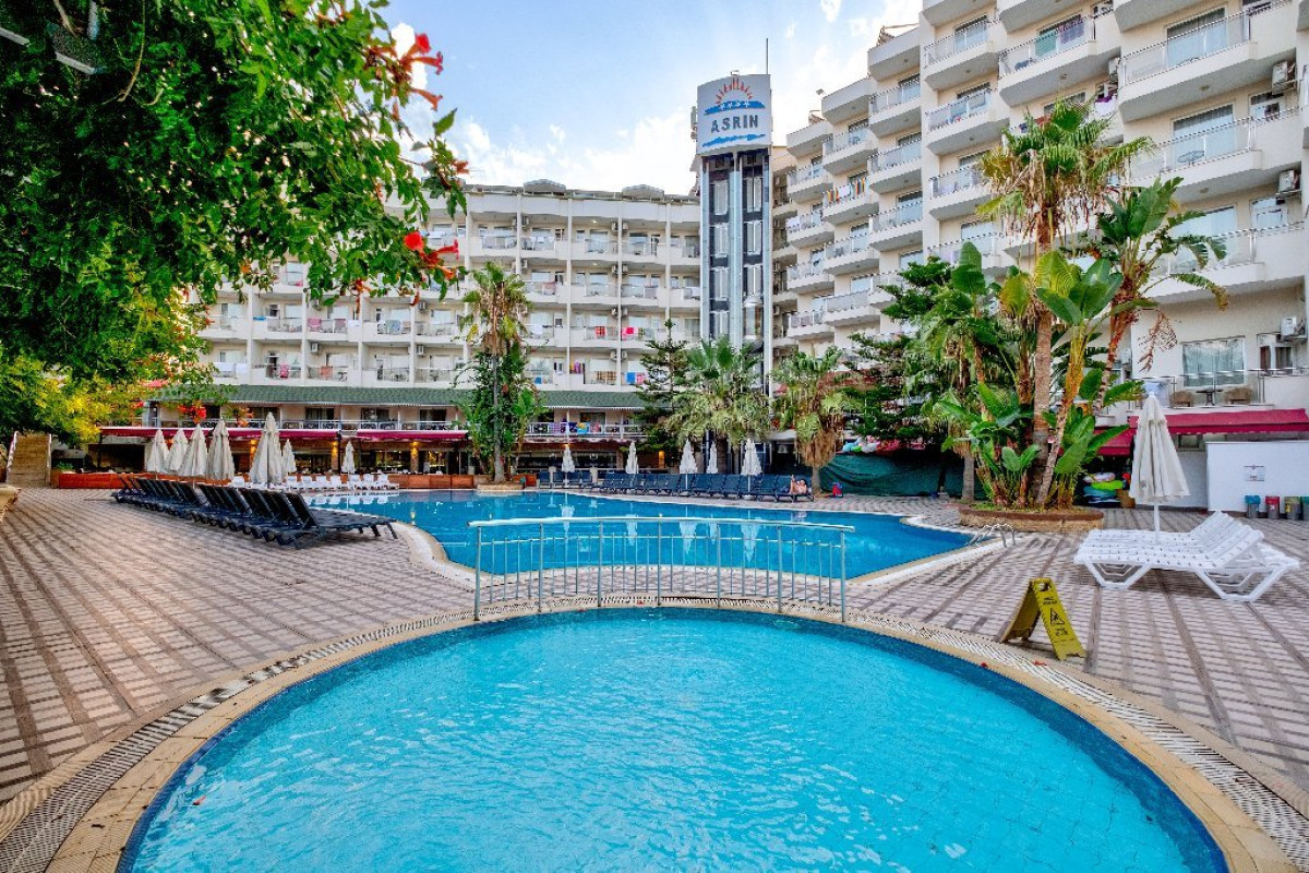 ASRIN BEACH HOTEL