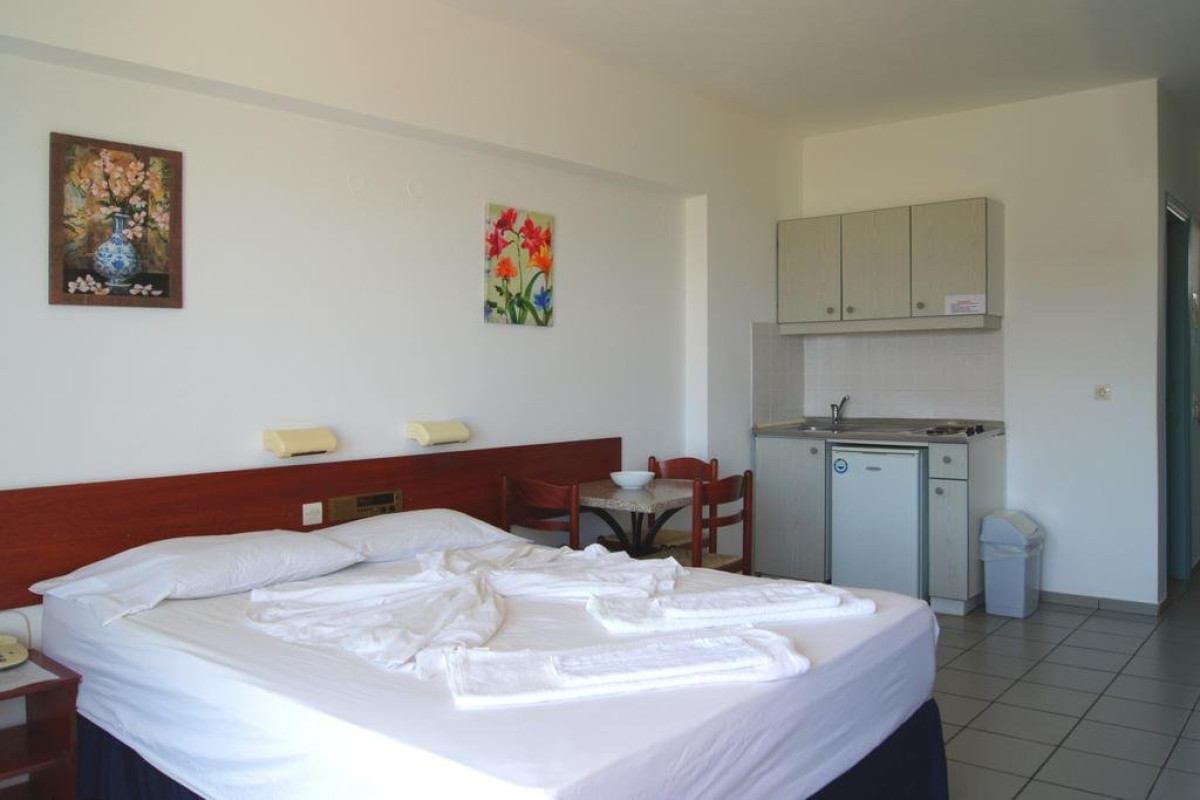 Sea Front Hotel (K)
