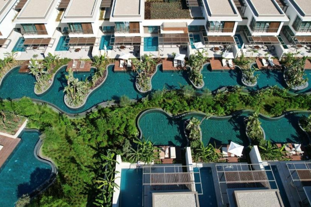 BAYOU VILLAS BY LARA BARUT COLLECTION