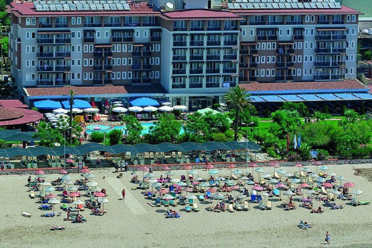 CACTUS CLUB PARADISE BEACH