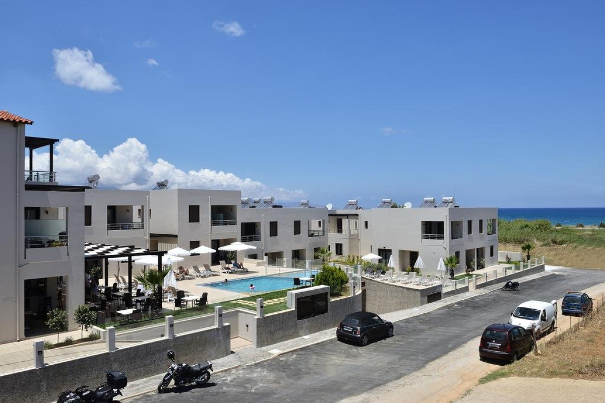 Carisa Maleme by the Sea - categoria oficiala 3 chei (C)