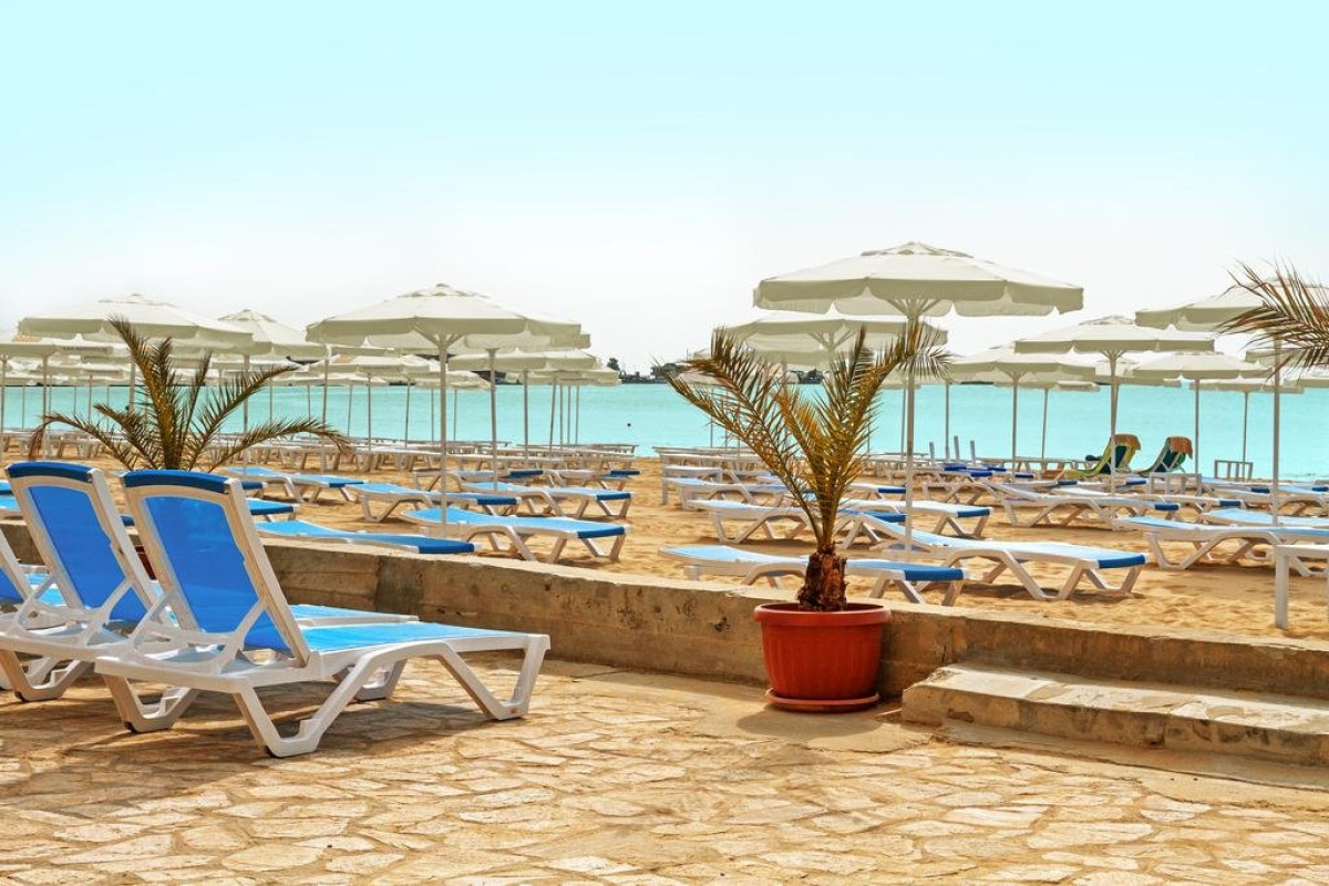 BILYANA BEACH - Adults Only 16+