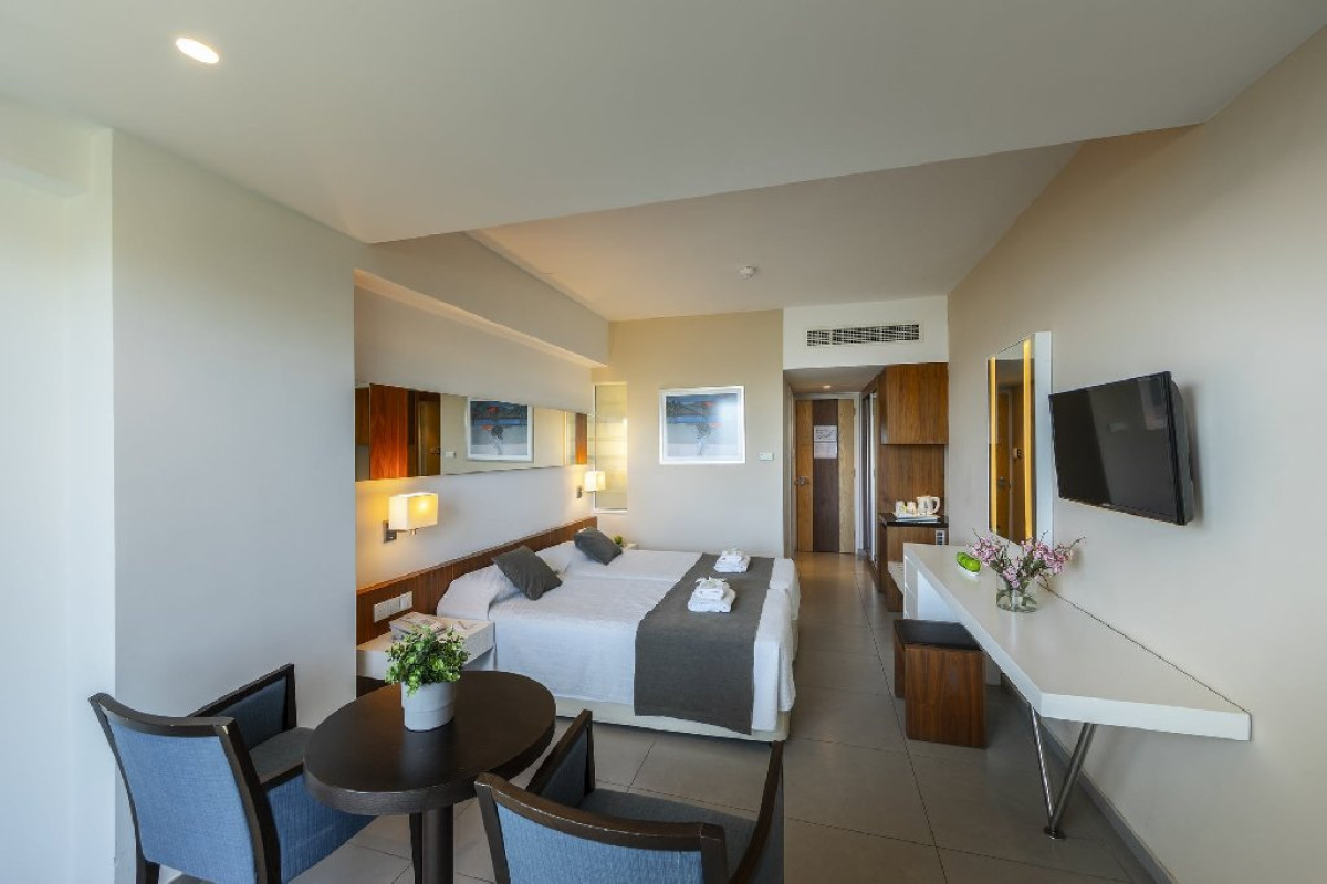 MELISSI BEACH HOTEL