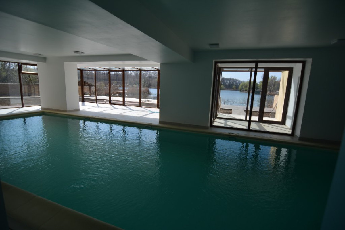 Snagov Lake Suites