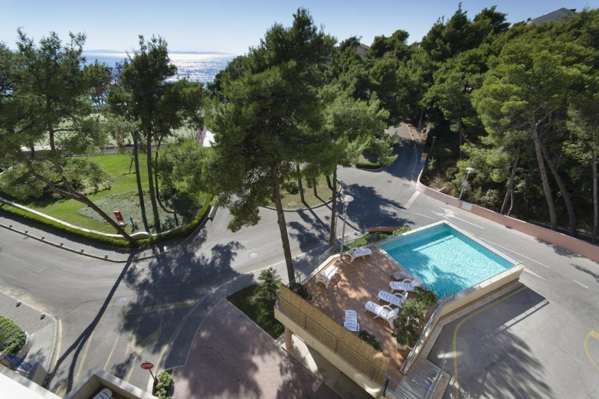 The Residence (Podstrana)