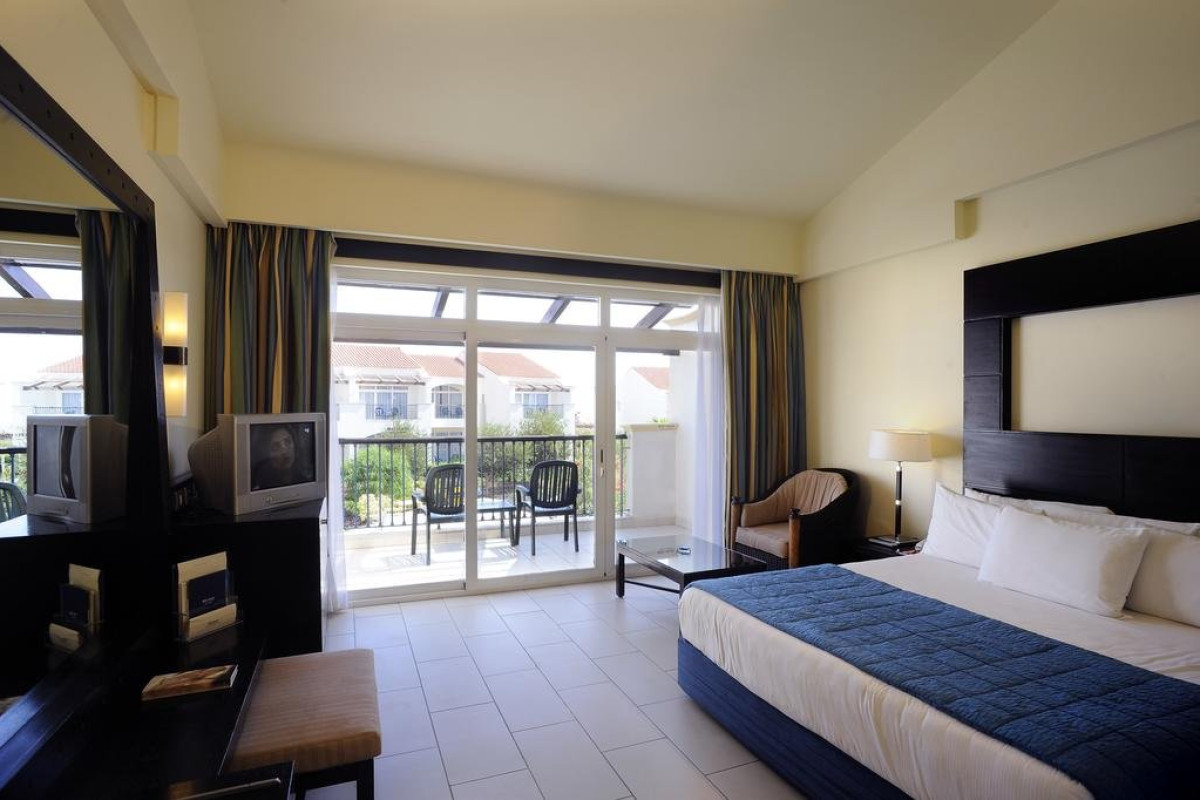 Reef Oasis Blue Bay Resort