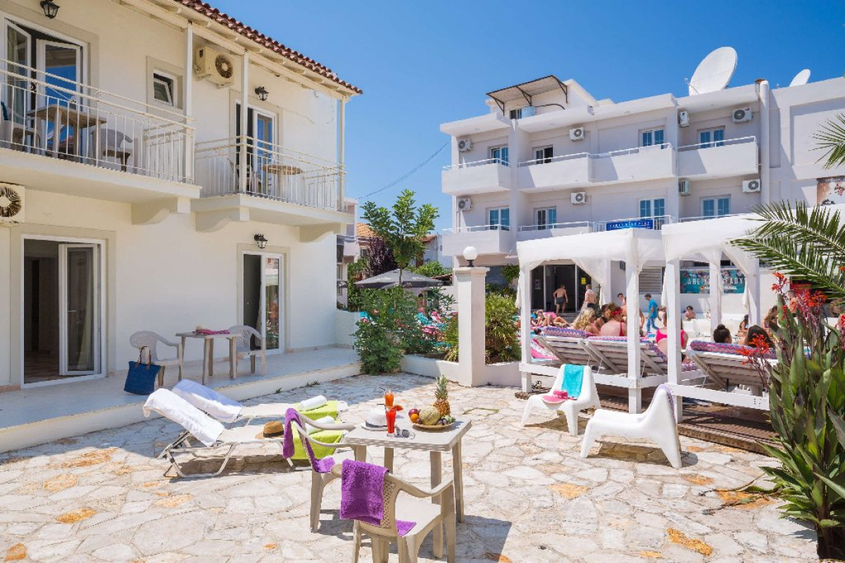 Paralia Studios (Kavos)