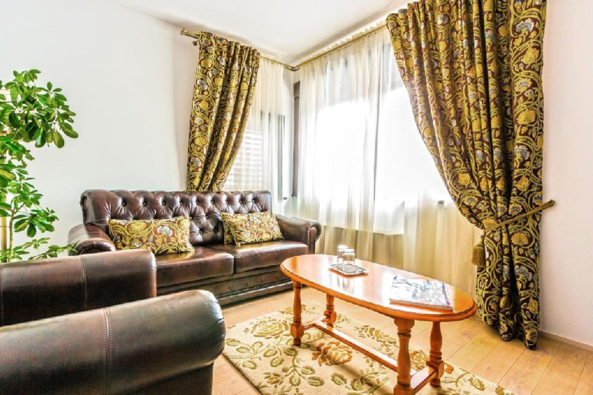 Vila Leonida