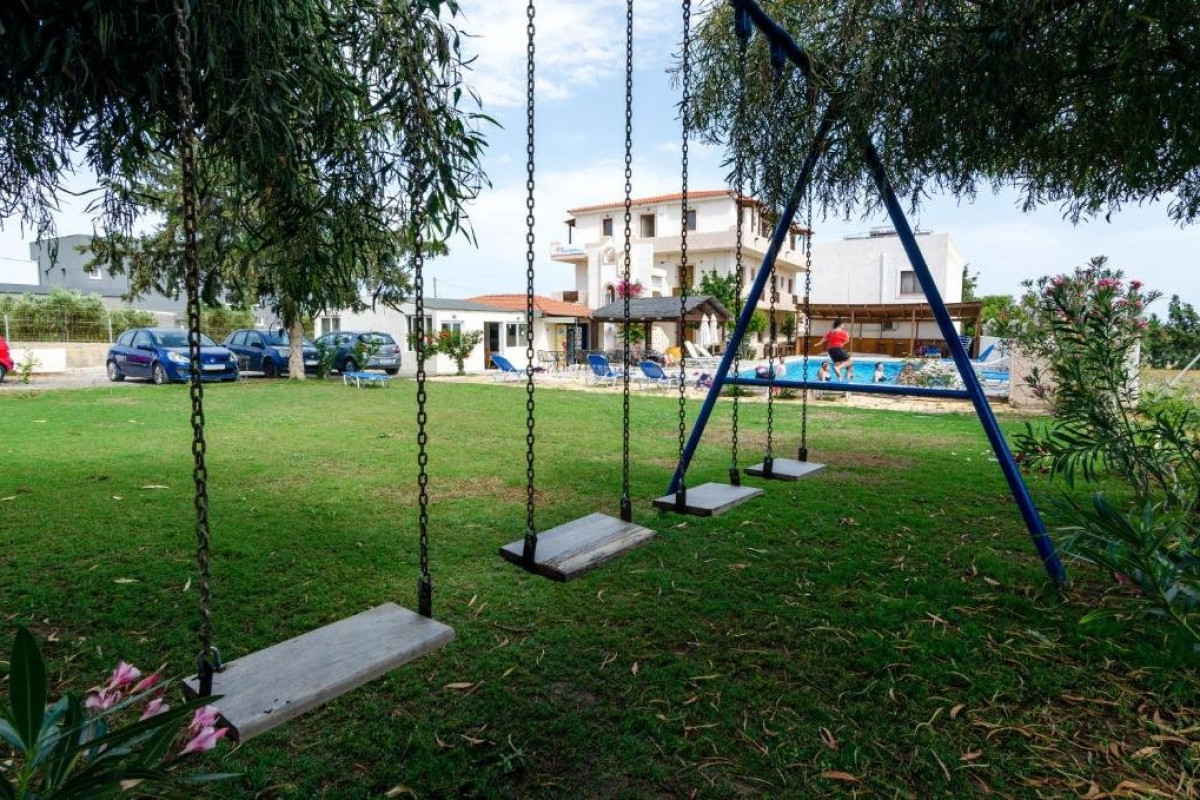 ELEONORA ANISSARAS HOTEL