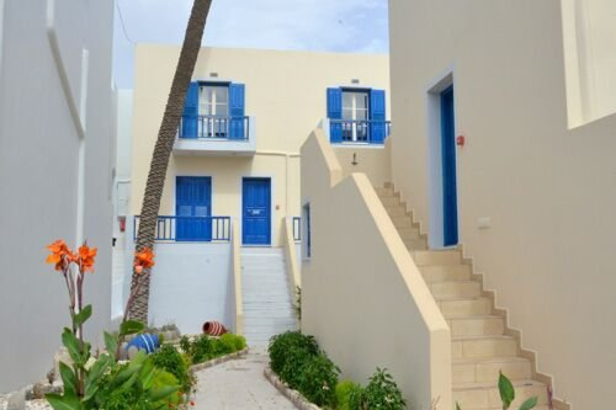 Finikas Studios - Adamas (Milos)