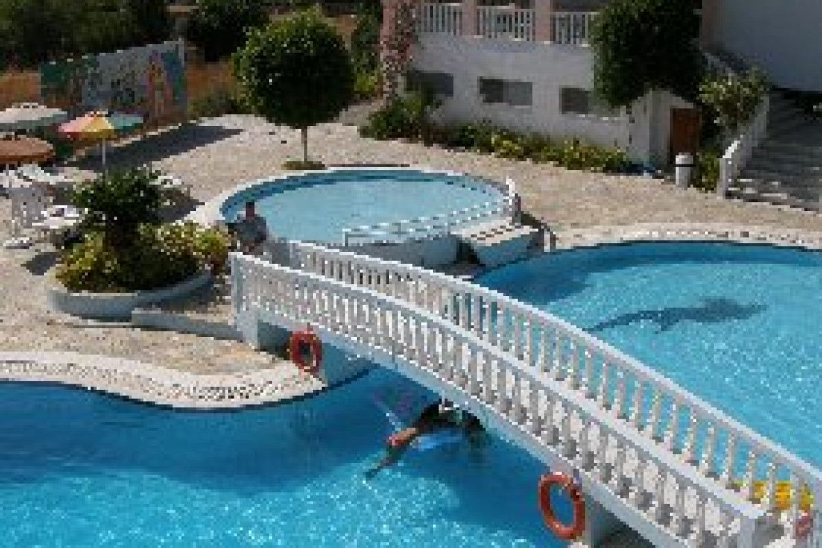 Pefkos Garden