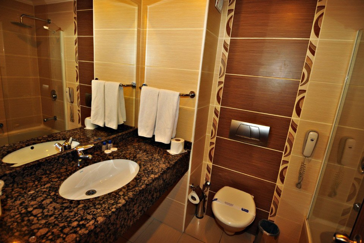 CLUB SIDE COAST HOTEL