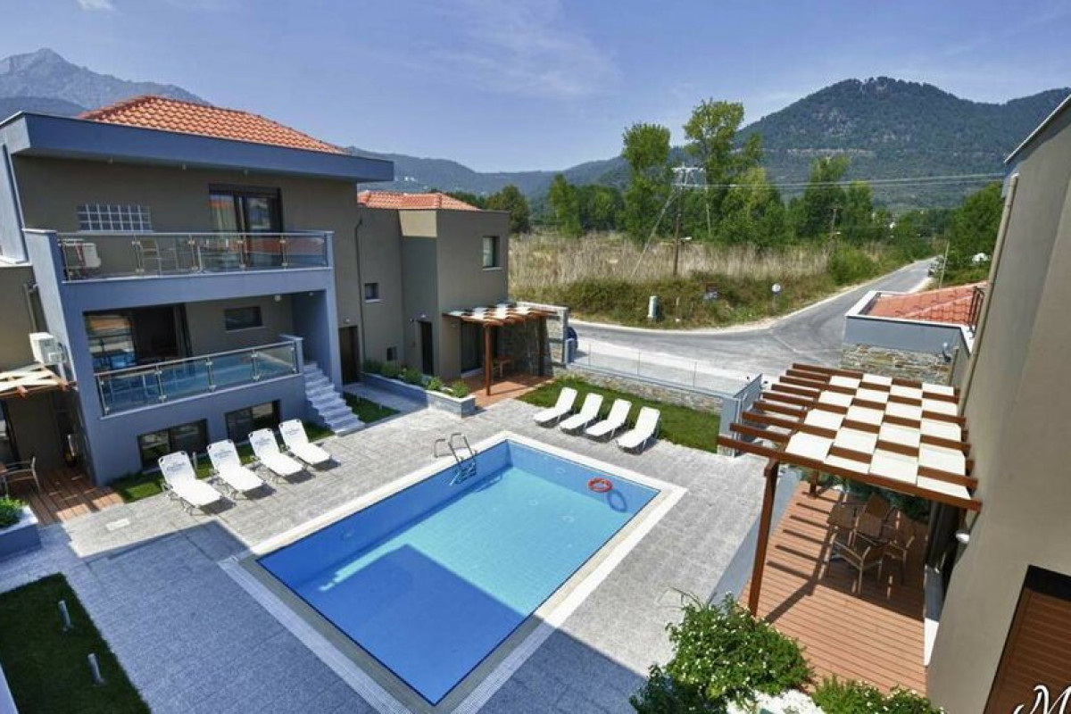MARY S RESIDENCE SUITES