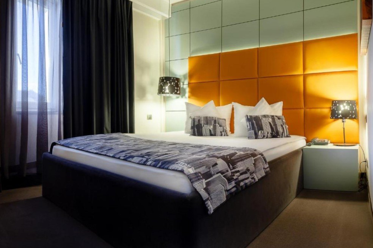 Hotel Plaza V