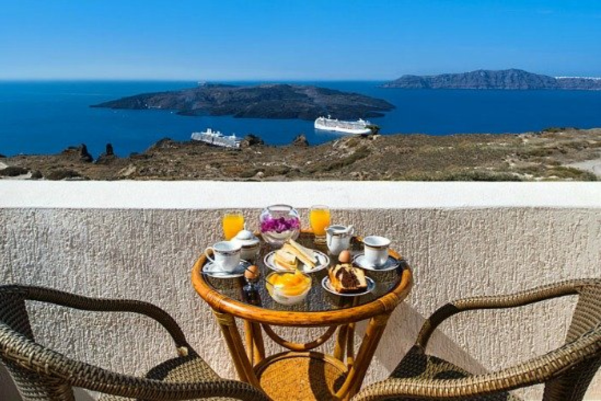 Astir Thira